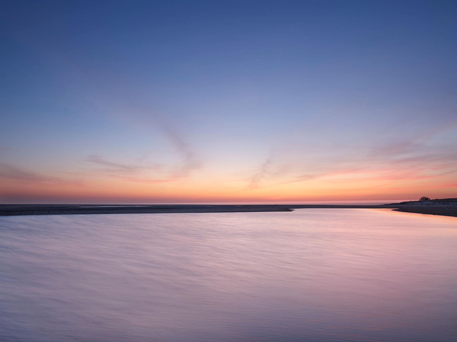 Seas and Oceans - Zonsondergang aan zee - Slaapkamer Seas and Oceans - Zonsondergang aan zee - Slaapkamer